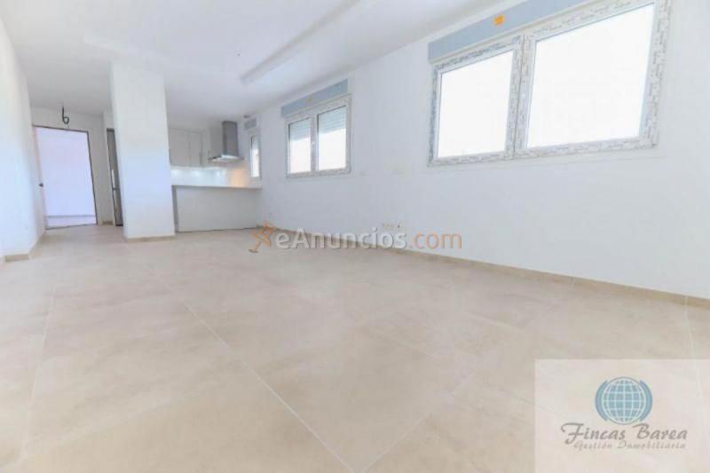 Apartamento en venta en  Los Pacos, Fuengirola
