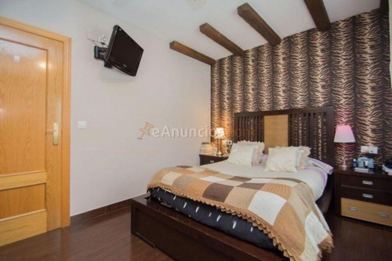 Casa en venta en  infantas, La Zubia