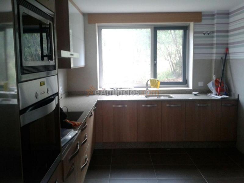 Adosado en venta en  Beca, Brion