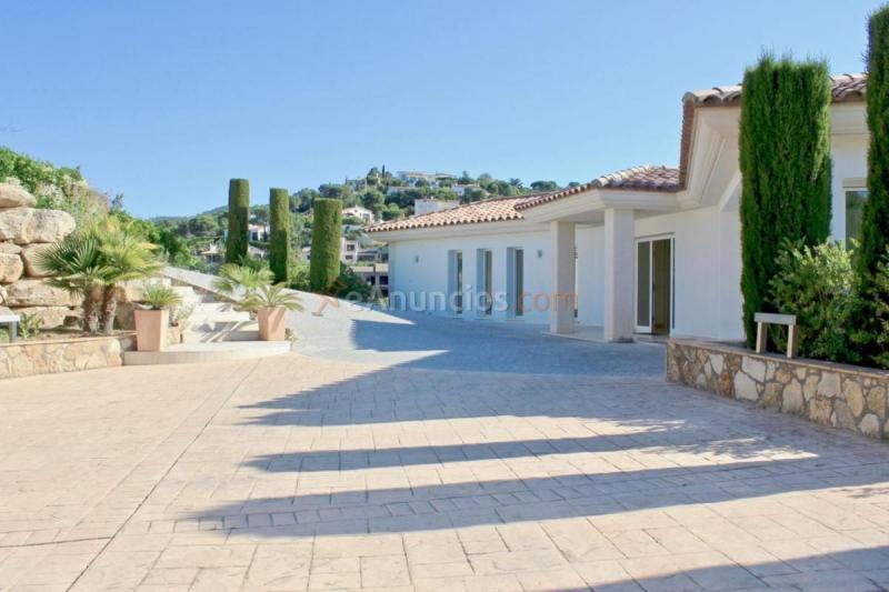 Adosado en venta en Calle del Garrofer, Mas Pere-Río de Oro, Calonge