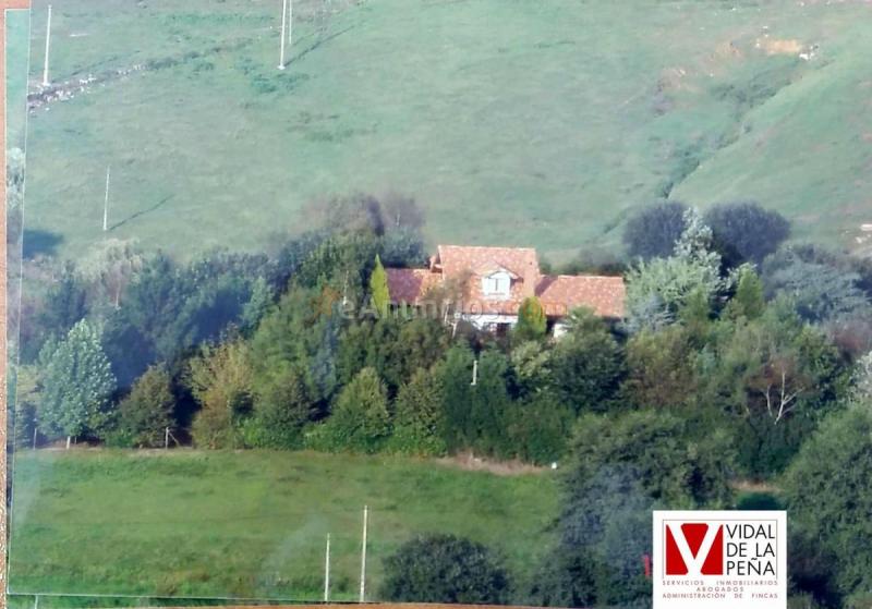 Adosado en venta en  AVENIDA, Santa Cruz de Bezana