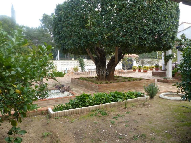 Adosado en venta en  Riba-Roja de Túria