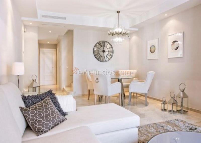 Apartamento en venta en Calle Auriga, Nueva Andalucía, Marbella