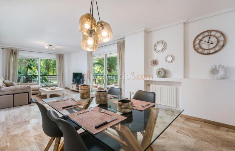 Apartamento en venta en  San Pedro de Alcántara, Marbella