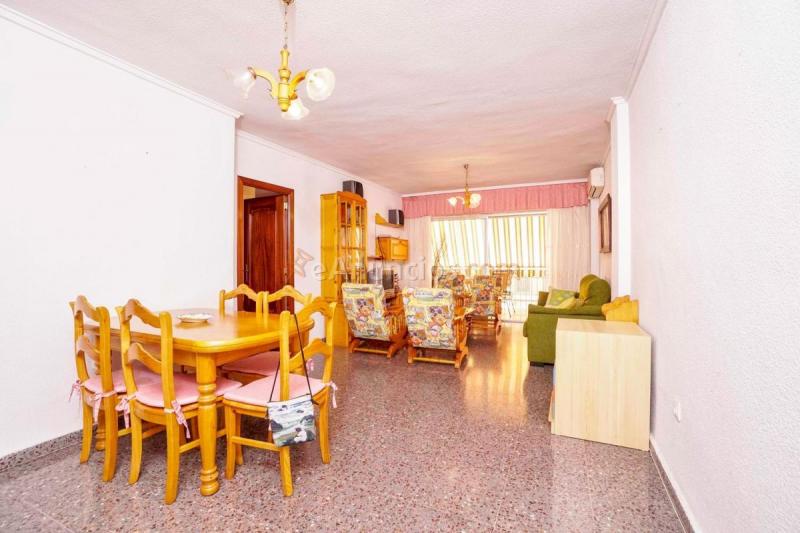 Apartamento en venta en  Paraguay, Guardamar Playa, Guardamar del Segura