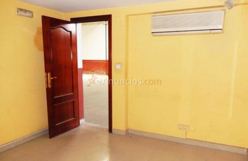 Edificio en venta en Calle Alcalde Segalerva Sierra, Málaga, Cruz de Humilladero, Málaga