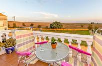 Adosado en venta en  Carrion de los Céspedes