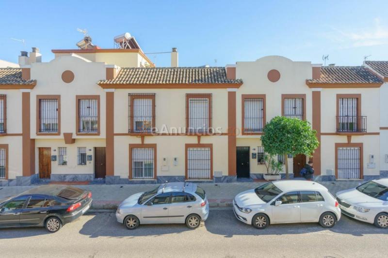 Adosado en venta en  Centro - Doña Mercedes, Dos Hermanas