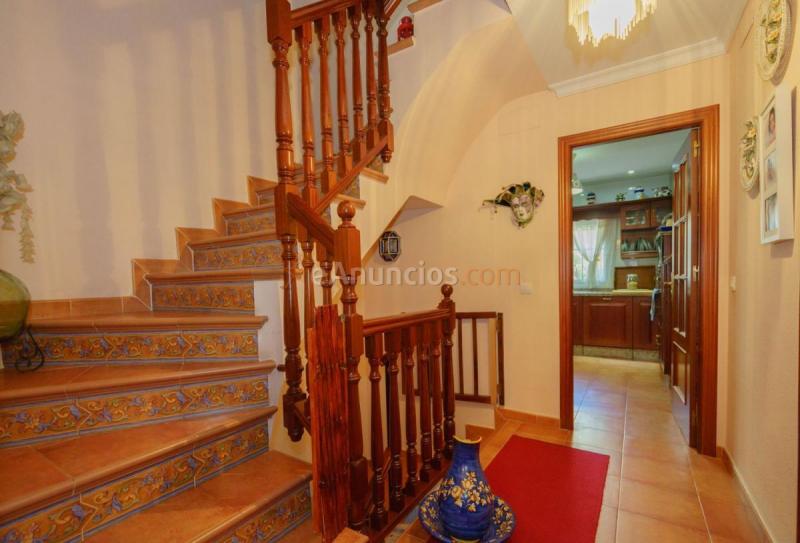 Adosado en venta en  Centro - Doña Mercedes, Dos Hermanas