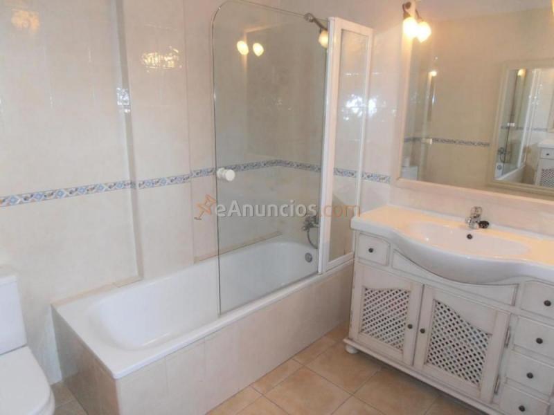 Casa en venta en Calle SIRIO, Nueva Andalucía, Marbella