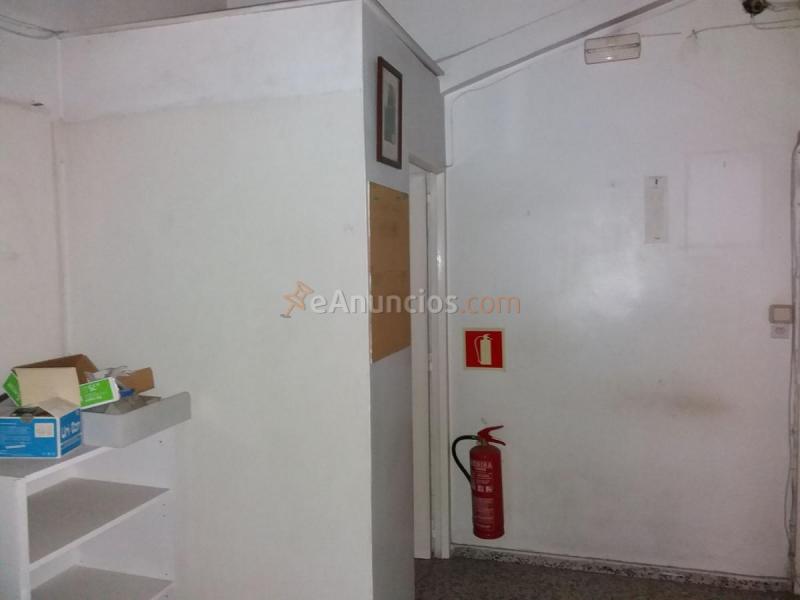 Local Comercial en alquiler en Calle Esteban Mora, Ciudad Lineal, Madrid