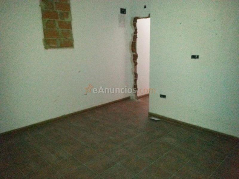 Adosado en venta en  Entrepinos, L'Eliana