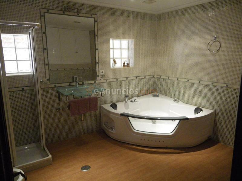 Casa en venta en  Albaida del Aljarafe