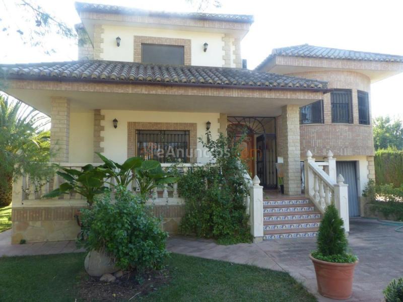 Adosado en venta en  Riba-Roja de Túria