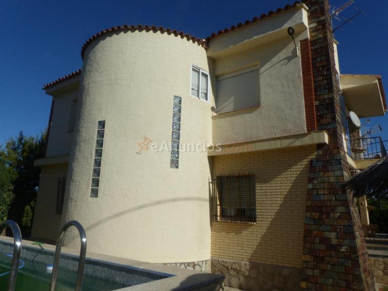 Adosado en venta en  Montealegre, L'Eliana