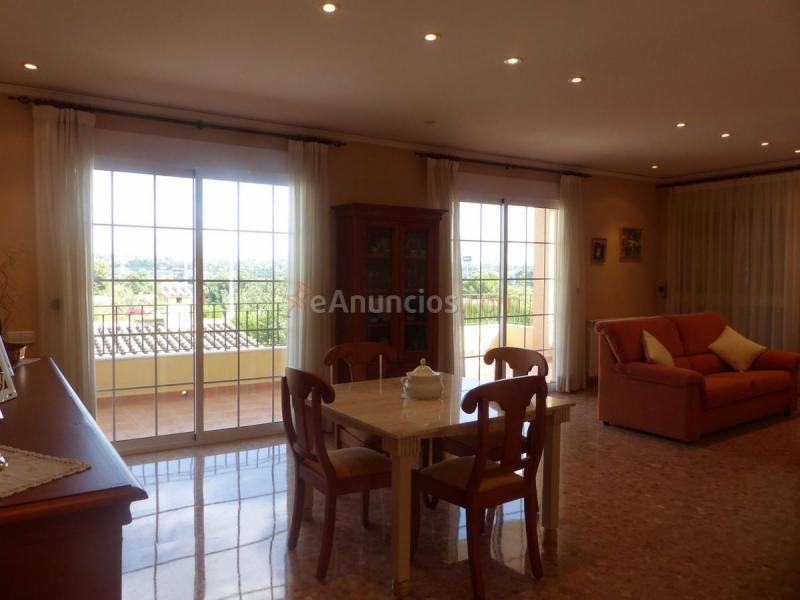 Adosado en venta en  San Antonio de Benagéber