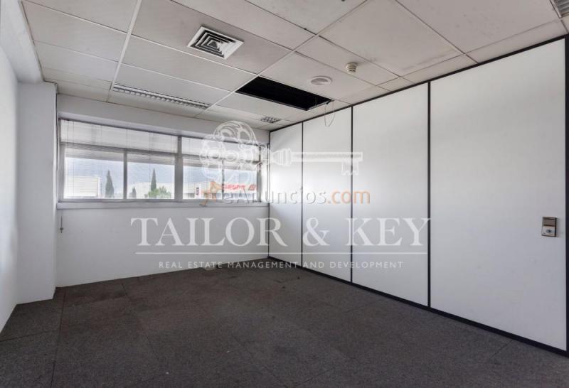 Edificio en alquiler en Calle Eje 6, Villa de Vallecas, Madrid