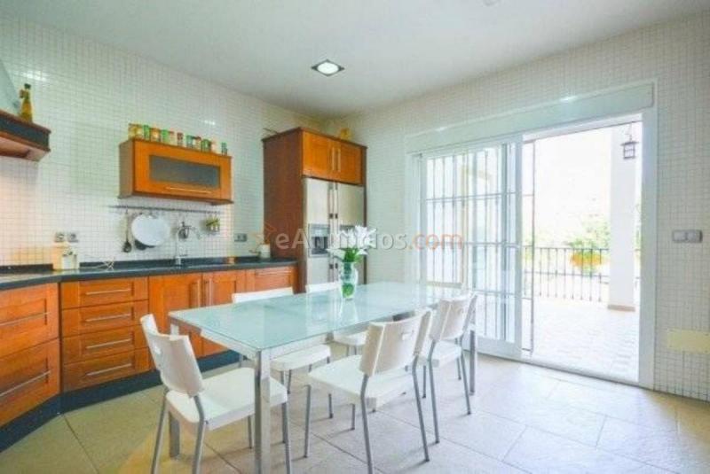 Casa en venta en Calle Sirio, Nueva Andalucía, Marbella