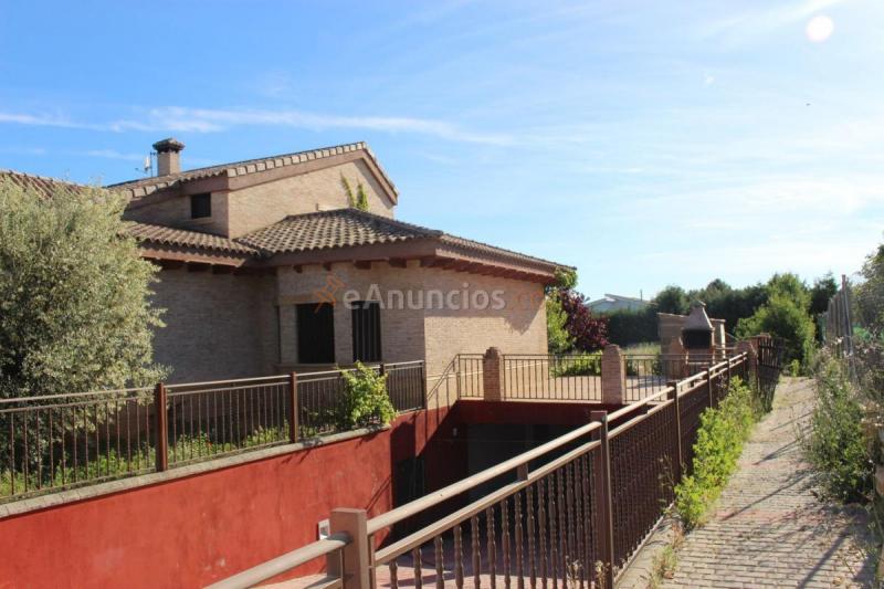 Adosado en venta en Ronda Hispano-Americana, Eurovillas