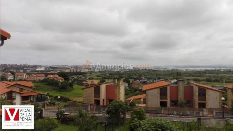 Casa en venta en Avenida Santander, Muriedas, Camargo