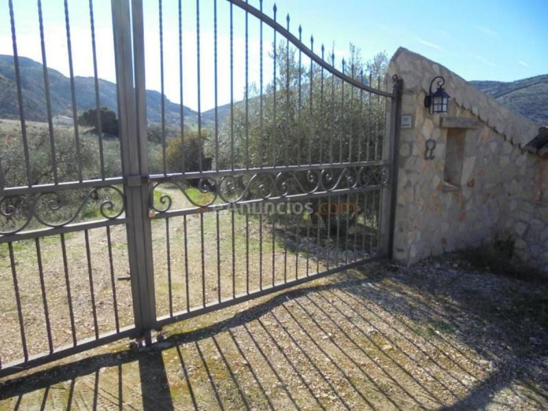 Casa Rural en venta en  Camino Algarrobo - Las Arenas, Vélez-Malaga