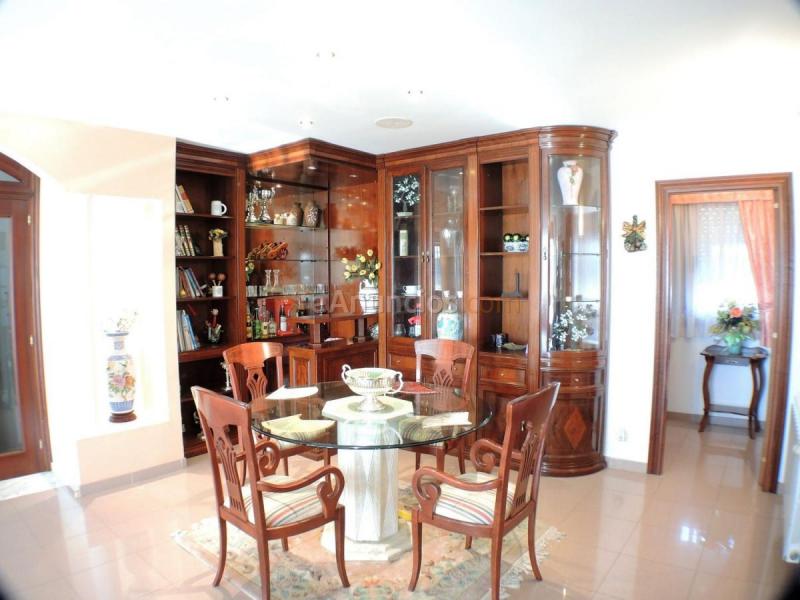 Adosado en venta en  Bergondo