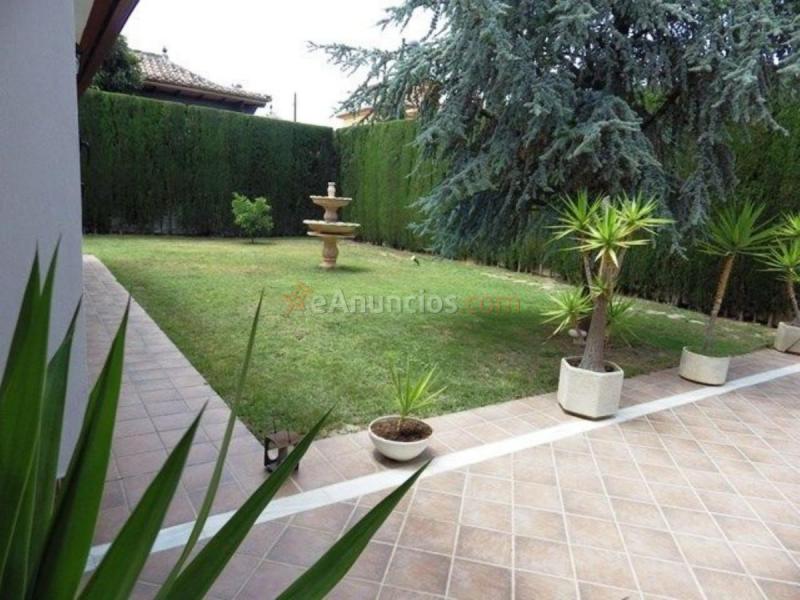 Adosado en venta en Calle Nardos, Vegas del Genil