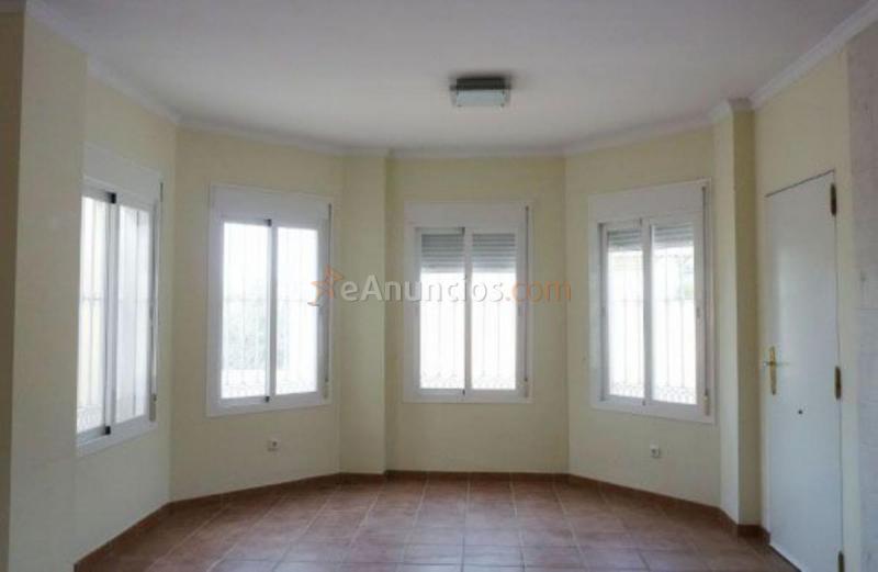 Adosado en venta en  Alcaucín