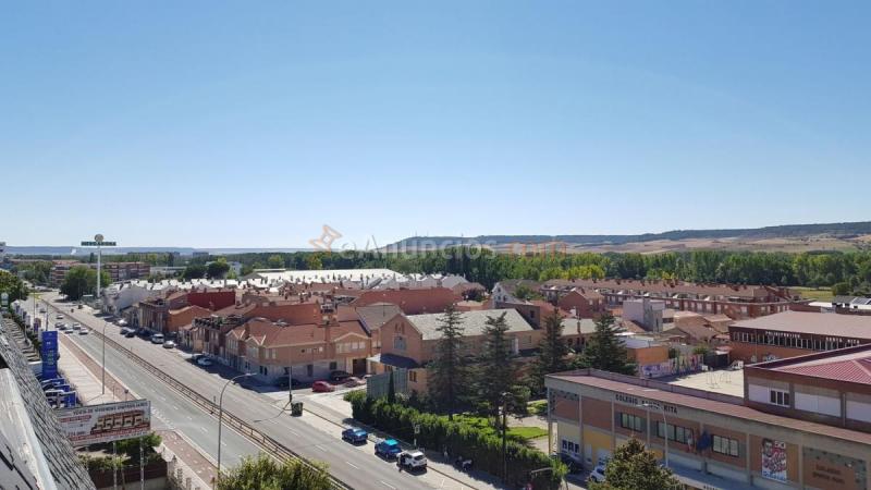 Apartamento en venta en Calle César Muñoz Arconada, Palencia, Tercer Barrio, Palencia