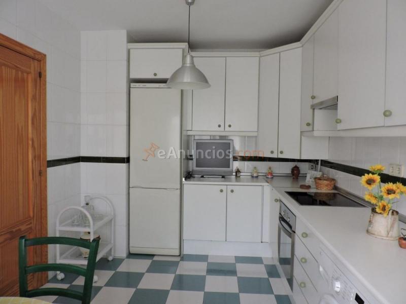 Casa en venta en  Velilla de San Antonio