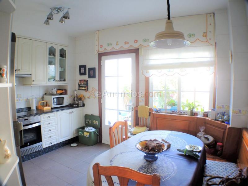 Casa en venta en  Nós, Oleiros