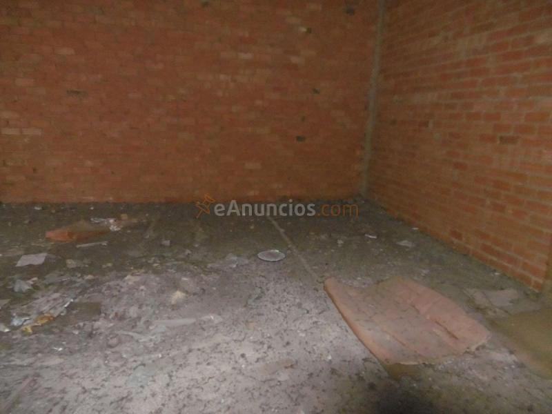 Local Comercial en alquiler en Calle Pedro Alfaro, Capiscol - Gamonal, Burgos