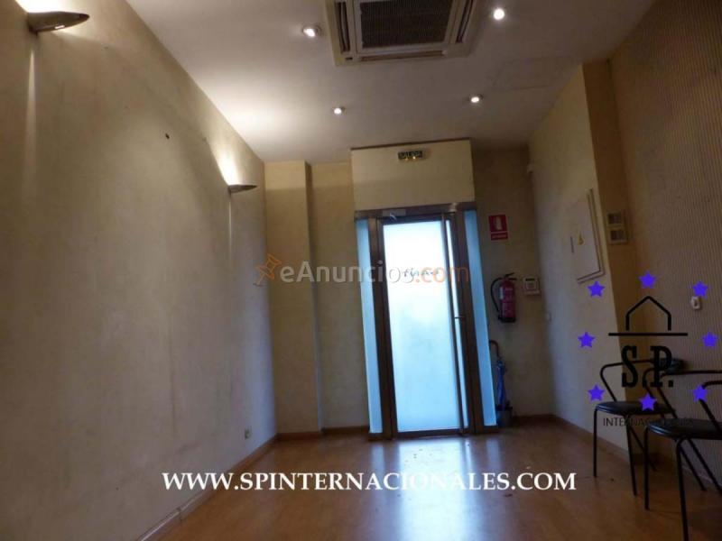 Local Comercial en alquiler en  Ciudad Lineal, Madrid