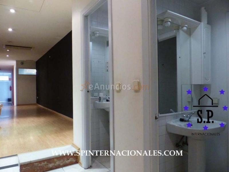 Local Comercial en alquiler en  Ciudad Lineal, Madrid