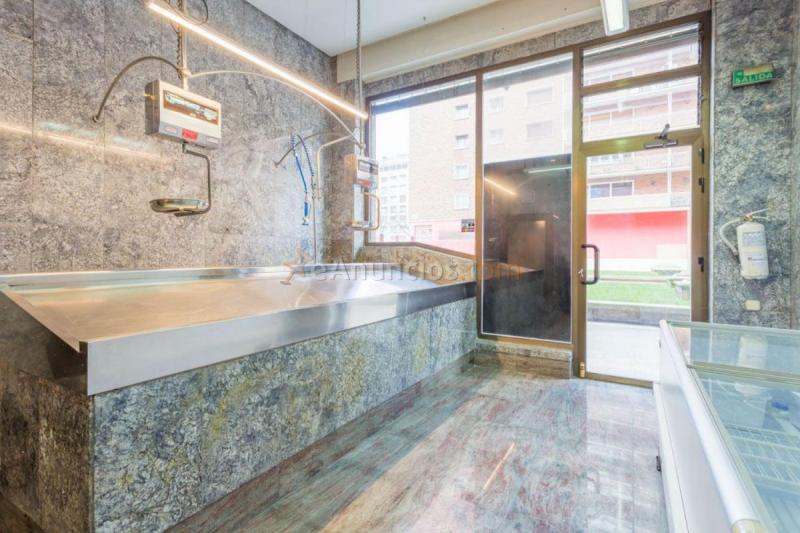 Local Comercial en venta en Calle del Monasterio de Urdax, San Juan, PamplonaIruña