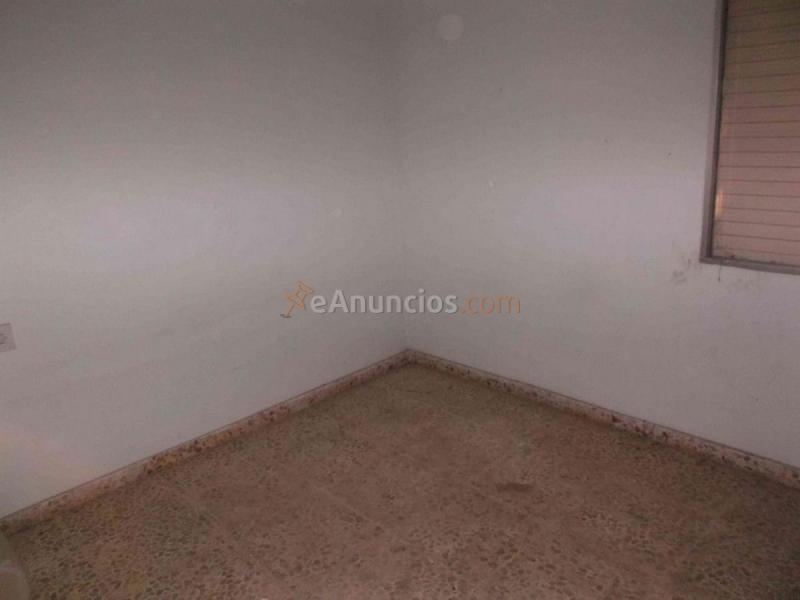 Adosado en venta en  Entrepinos, L'Eliana