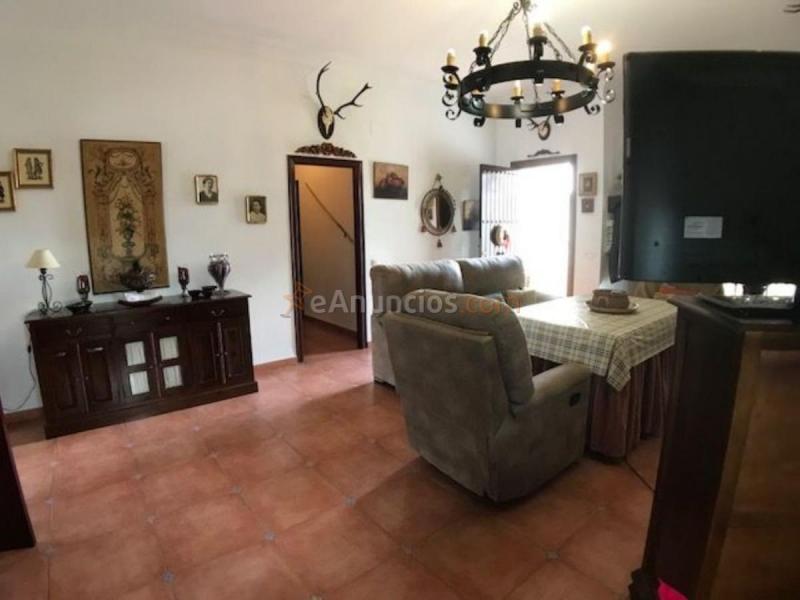 Adosado en venta en  Sanlúcar la Mayor