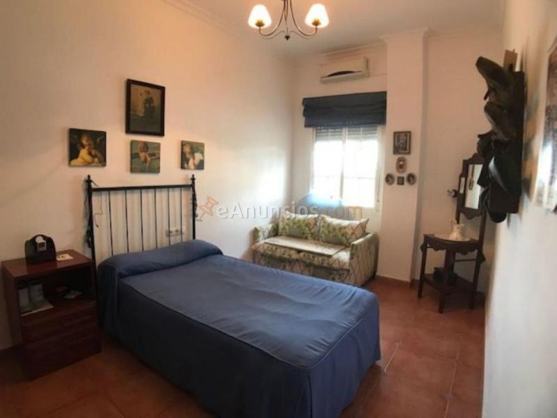 Adosado en venta en  Sanlúcar la Mayor