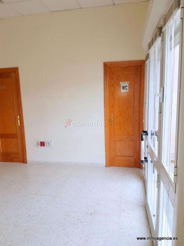 Local Comercial en alquiler en Avenida de la Innovación, Sevilla este, Sevilla