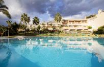 Apartamento en venta en  Benamara-Atalaya, Estepona
