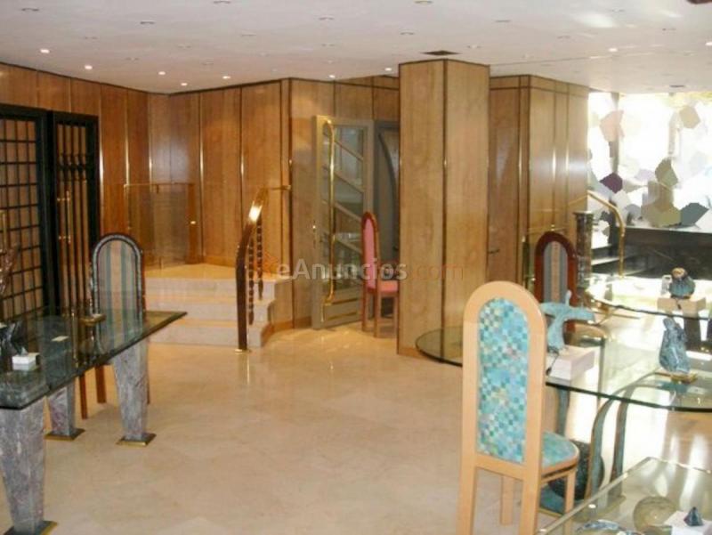 Local Comercial en venta en  Chamberí, Madrid