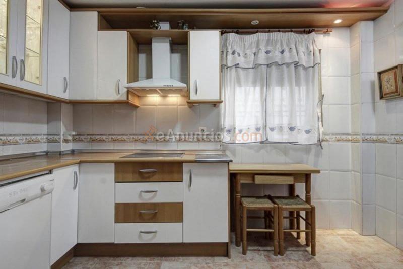 Casa en venta en  villanova, Gojar