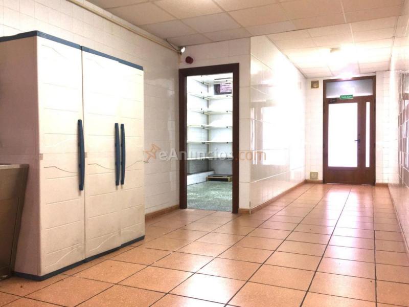 Local Comercial en venta en  Ribagorza, El Llano, Gijón