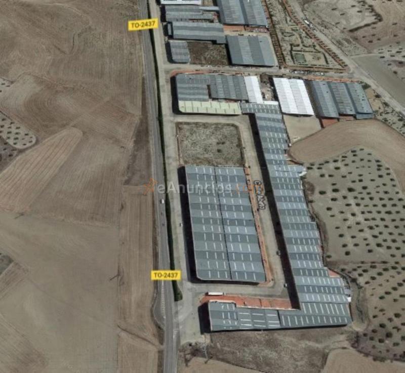 Edificio en venta en  Roble, Borox