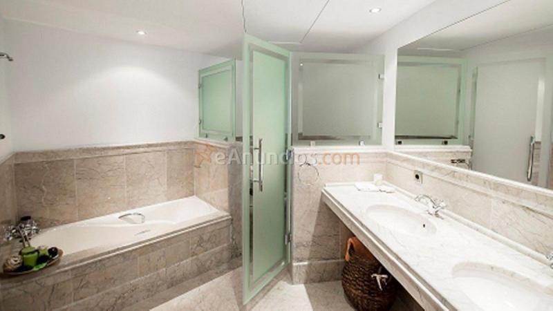 Atico en venta en  URB.CASABLANCA BEACH, San Pedro de Alcántara, Marbella