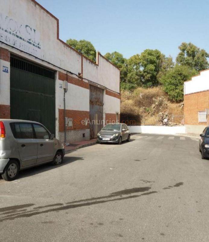 Edificio en venta en  ALCALDE GOMEZ DE LA RIVA, Cruz de Humilladero, Málaga