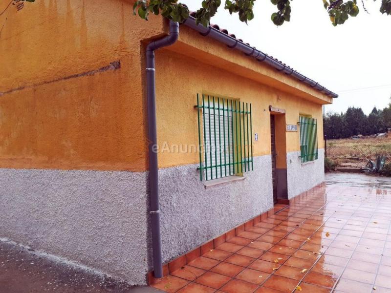 Adosado en venta en  Yuncler