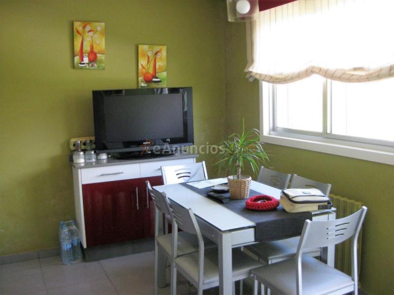 Adosado en venta en  Oleiros, Oleiros