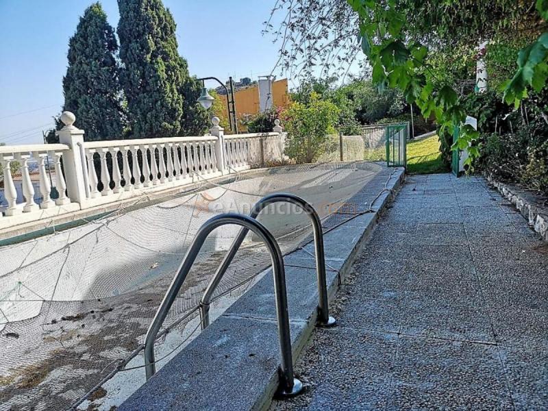 Adosado en venta en  Puerto de la Torre, Málaga