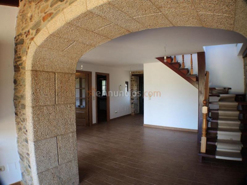 Adosado en venta en  Bergondo